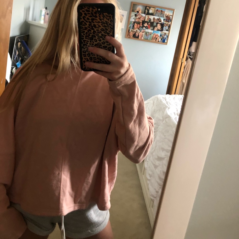 pink sweatshirt